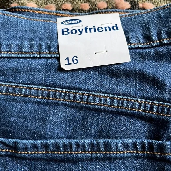 Old Navy boyfriend jeans 👖 - Picture 6 of 10